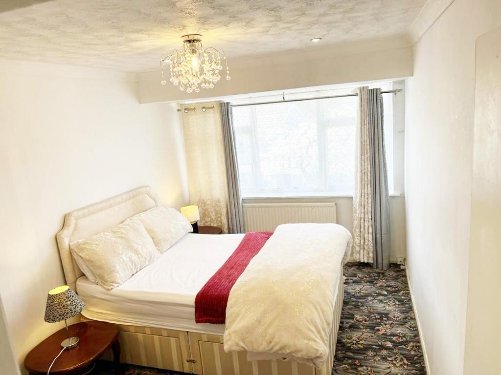 Blessings Of Peace Home Away From Home Cardiff Esterno foto