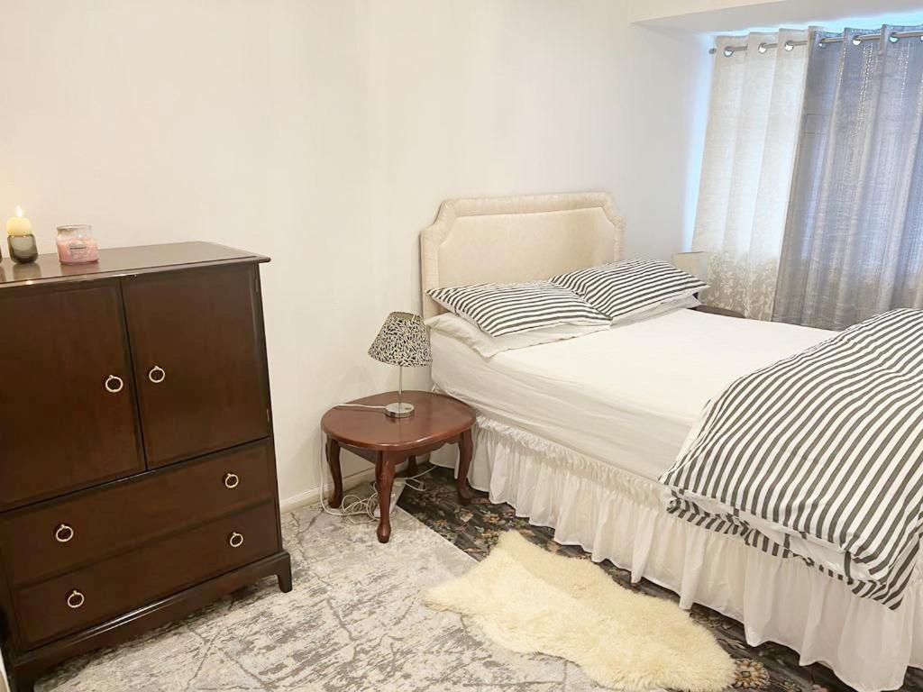Blessings Of Peace Home Away From Home Cardiff Esterno foto